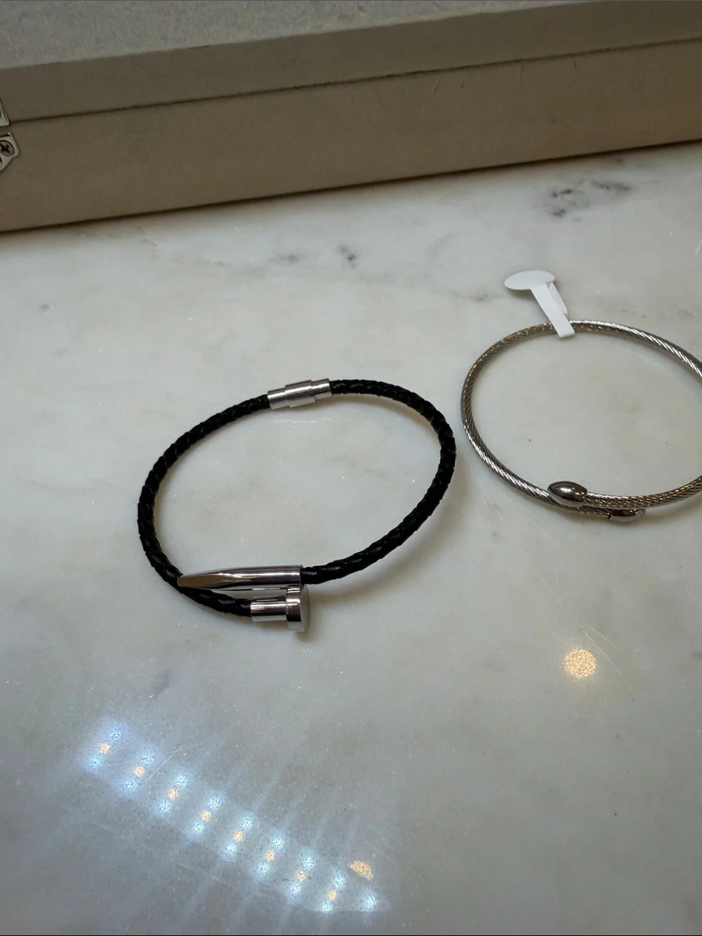 Set of 3 bracelets real black leather, cable and adjustable, stainless steel.